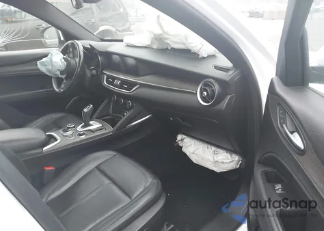 2022 Alfa Romeo Stelvio Ti Awd z USA, uszkodzony, nr VIN ZASPAKBN7N7D33933